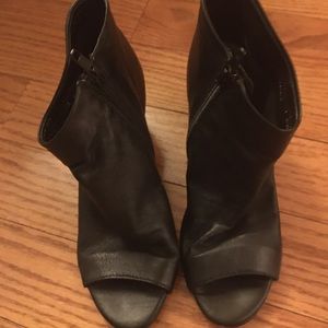 Dune London leather style bootie shoes